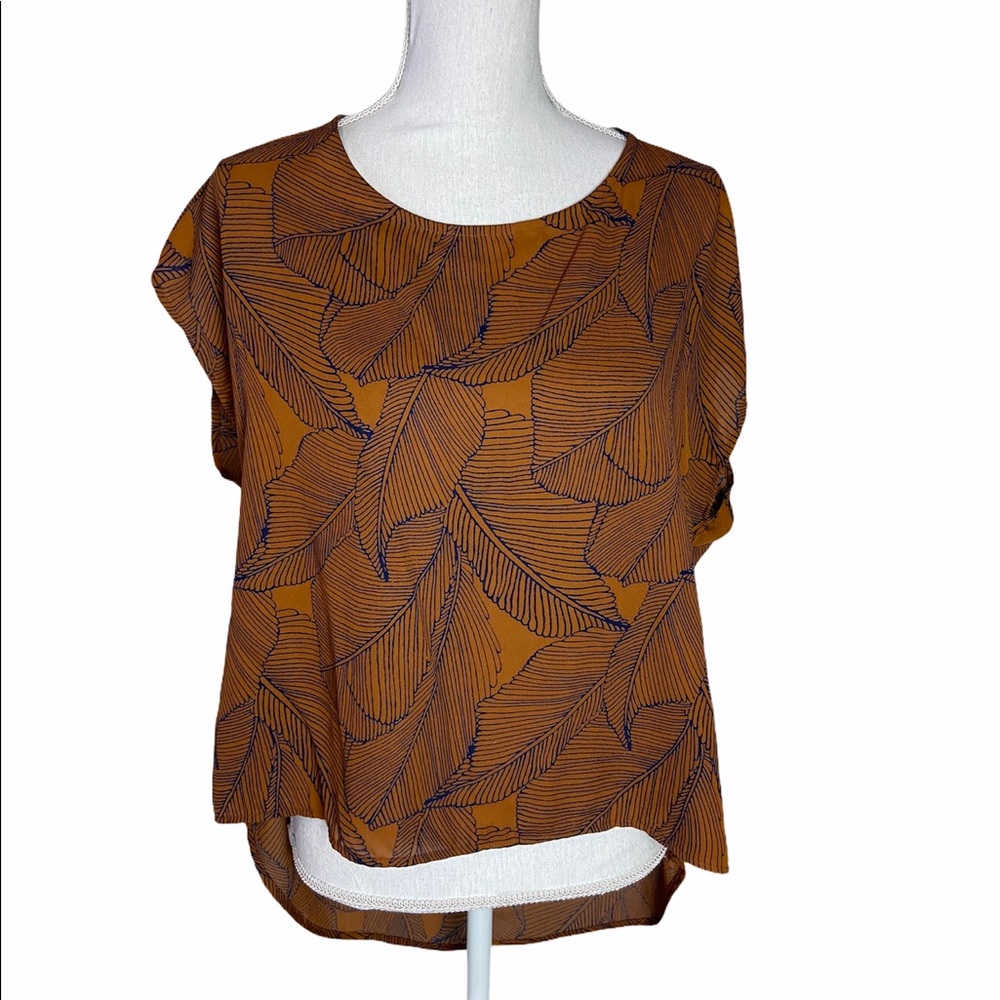 REMOVING 8/22 NWT Ro & De Brown/Orange Navy Stencil Leaf Top